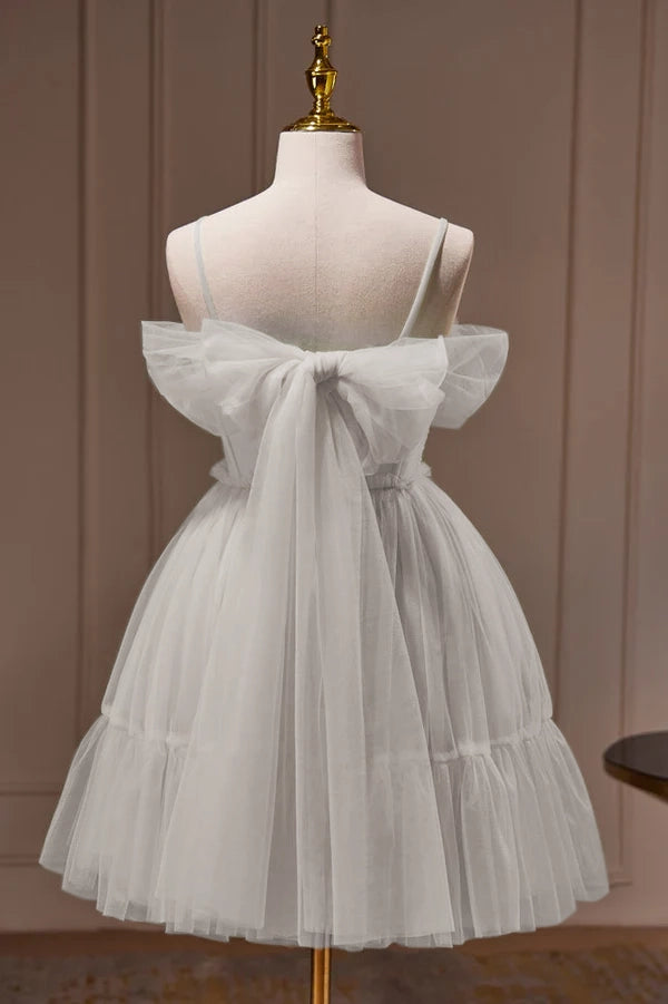 Luolandi Lovely A Line Spaghetti Straps Tulle Lace Appliques Short Prom Dresses With Bow Homecoming Dress