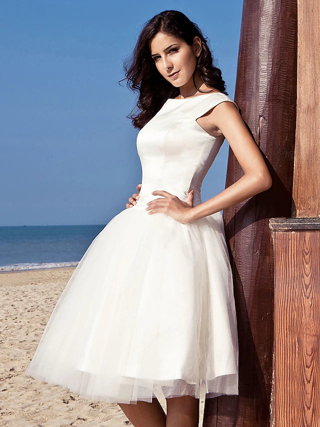 Luolandi Beach Little Dresses Wedding Dresses Knee Length A-Line Cap Sleeve Bateau Neck Satin