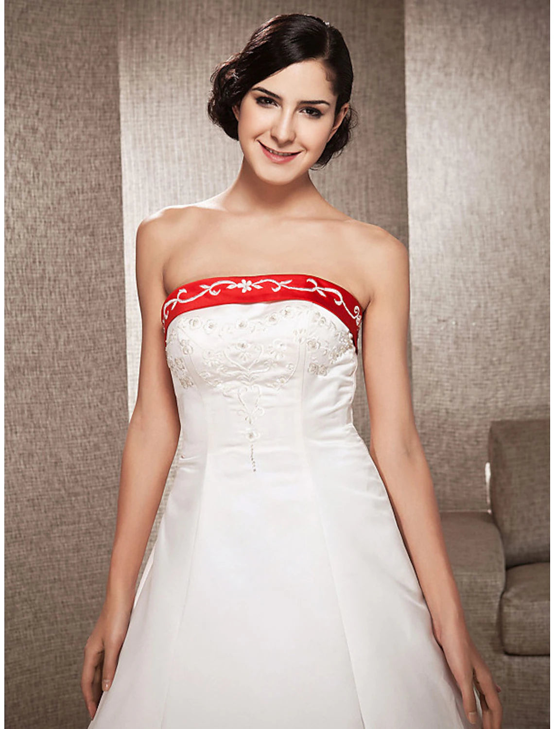 Luolandi Open Back Wedding Dresses Sweep / Brush Train Ball Gown Strapless Strapless Satin With Embroidery
