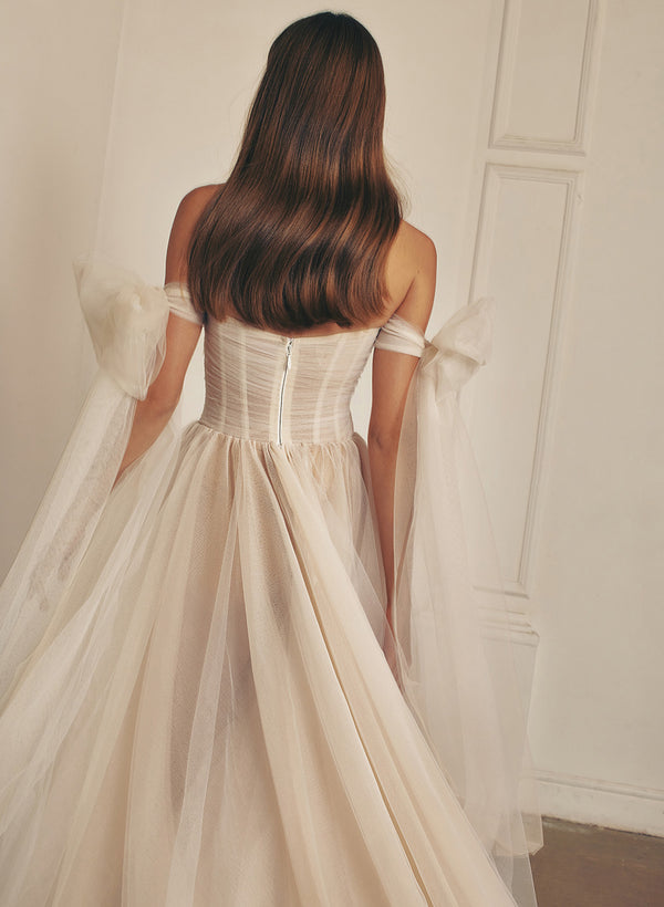 Luolandi Beach Pleated Tulle Off-The-Shoulder A-Line Wedding Dresses With Slit Beautiful