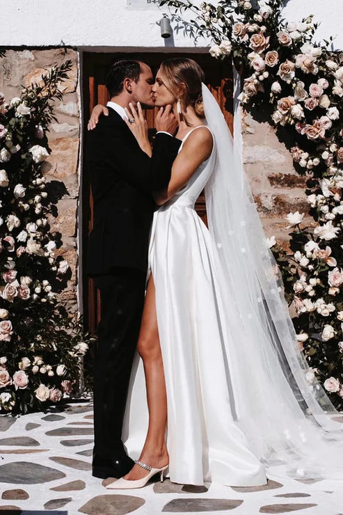 Luolandi Attractive Deep V-Neck Satin Bohemian Wedding Dress With Slit Sexy