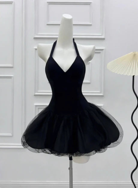 Luolandi Elegant A-line Halter Neck Sleeveless Black Short Party Prom Dress Cute Homecoming Dress