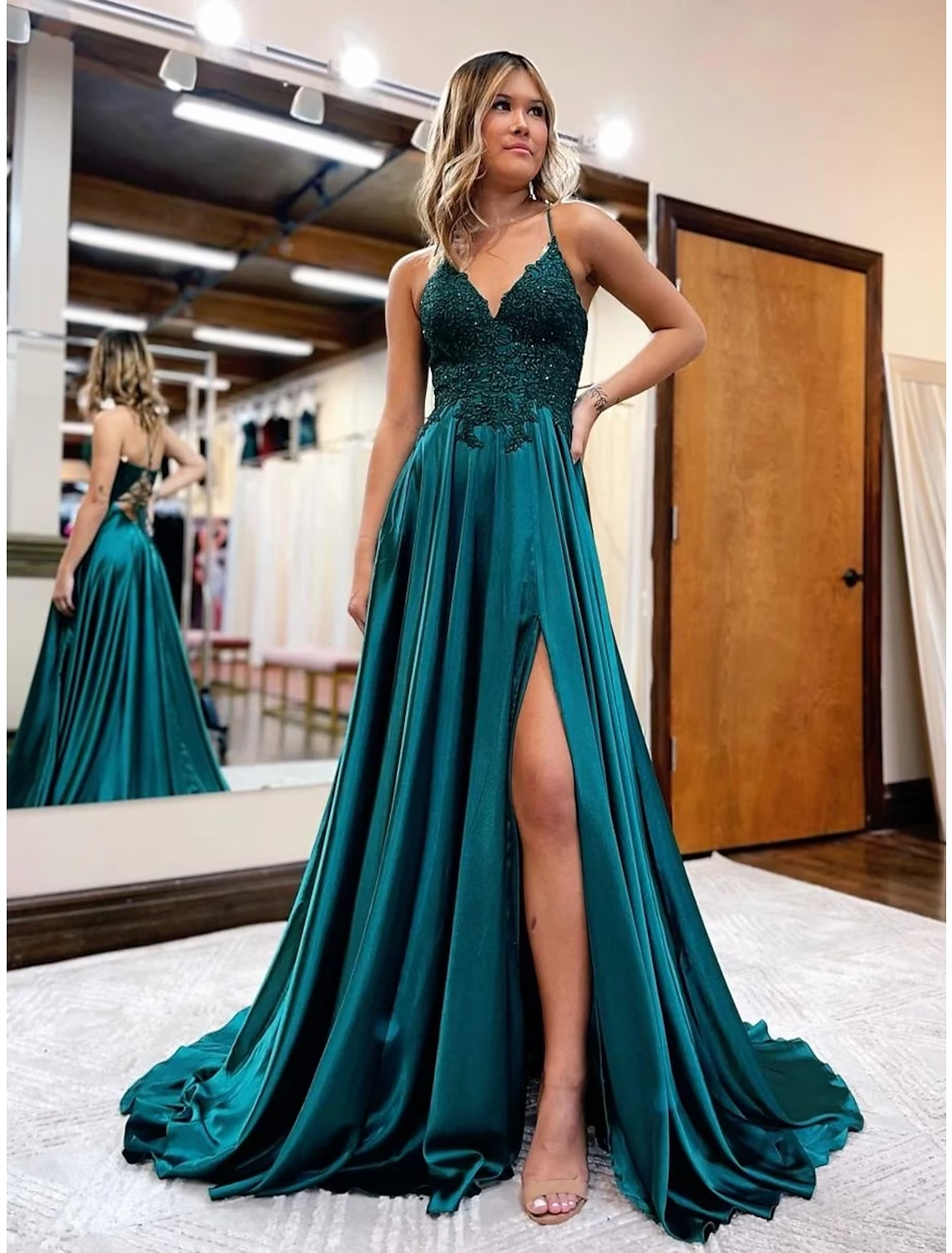 Luolandi A-Line Long Prom Dresses Empire Dress Formal Court Train Sleeveless V Neck Satin Backless with Beading Appliques
