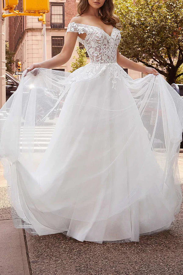 Luolandi Off the shoulder lace decal with a simple wedding dress paired with a detachable hem for the bride's dress Beautiful