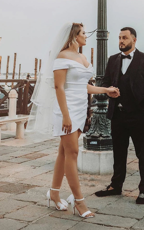 Luolandi Sheath Off-the Shoulder Satin Simple Wedding Dress Sleeveless Short Hemline