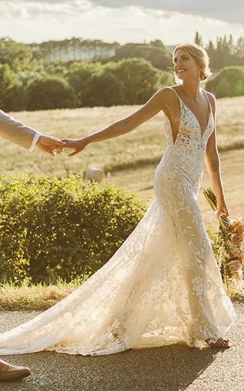 Luolandi Bohemian Full Body Lace Mermaid Sexy Hip Wrap Wedding Dress Spaghetti Straps with Backless Beautiful