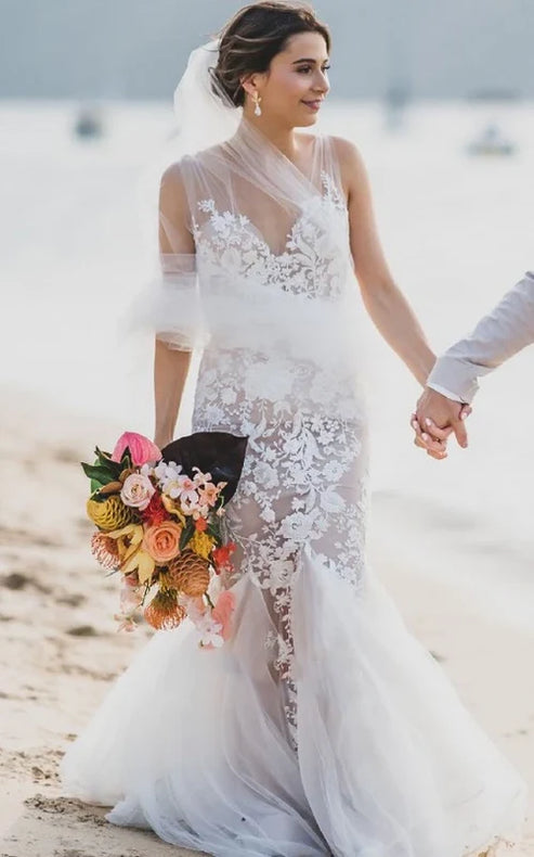 Luolandi Boho Mermaid Vintage Beach V-neck Ethereal Fairy Wedding Dress with Lace Appliques Beautiful