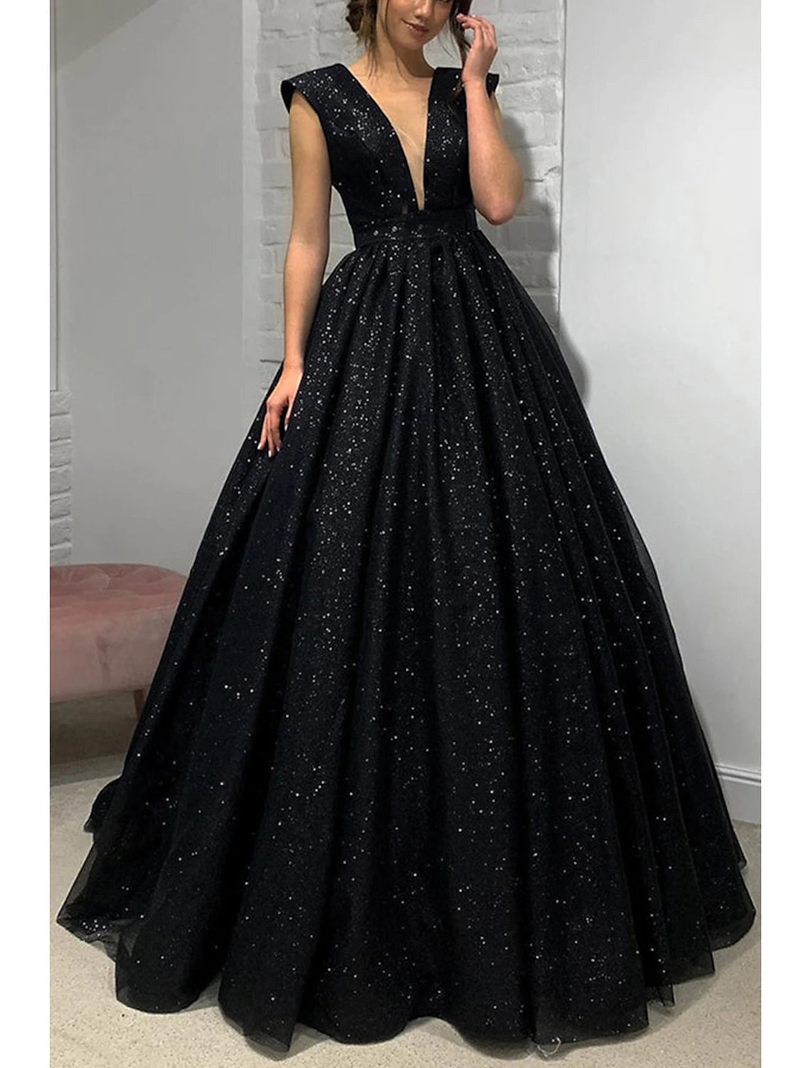 Luolandi Ball Gown A-Line Prom Dresses Sparkle & Shine Dress Formal Sweep / Brush Train Sleeveless V Neck Wednesday Addams Family Tulle Backless