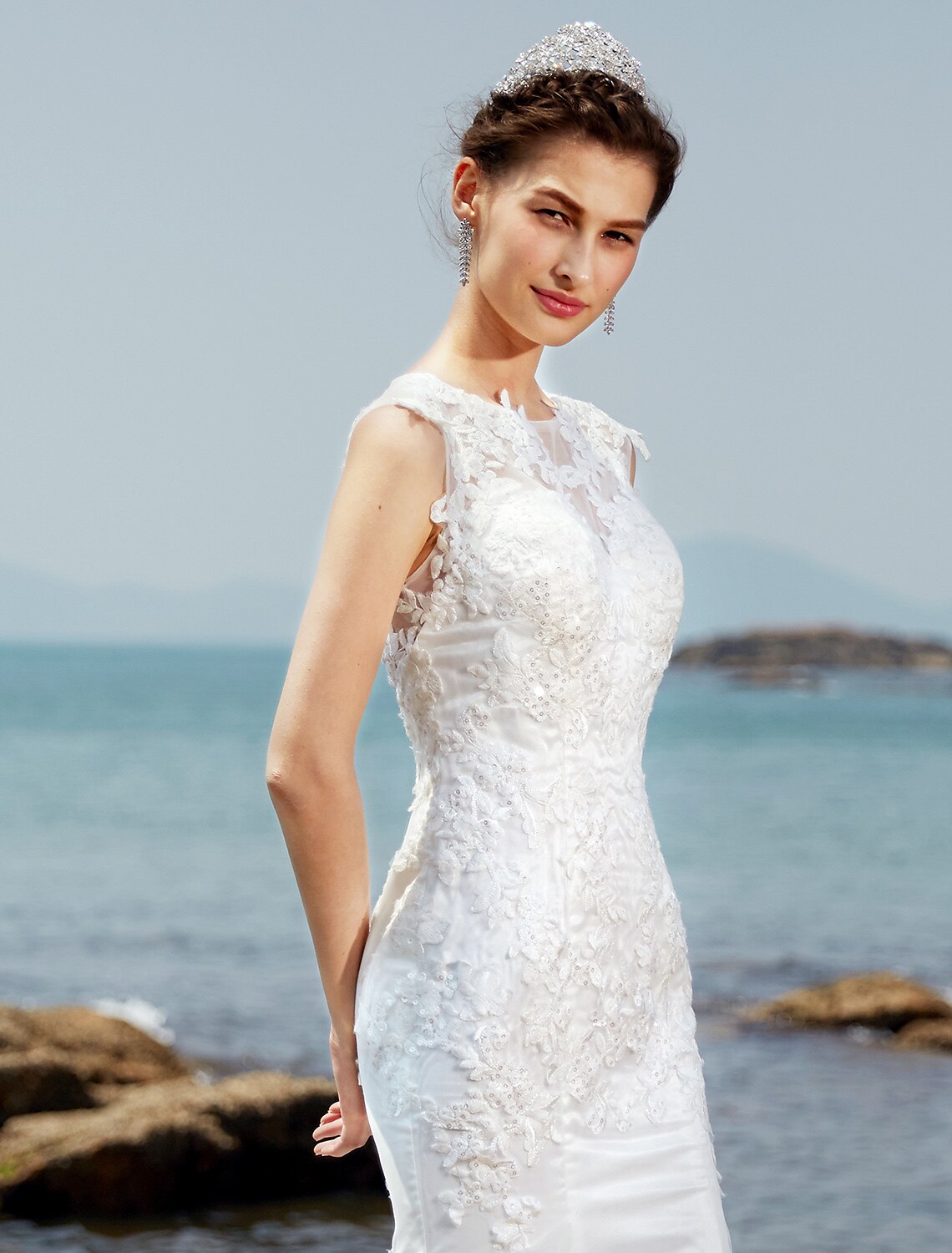 Luolandi Mermaid / Trumpet Bateau Neck Sweep / Brush Train Lace / Tulle Made-To-Measure Wedding Dresses with Lace