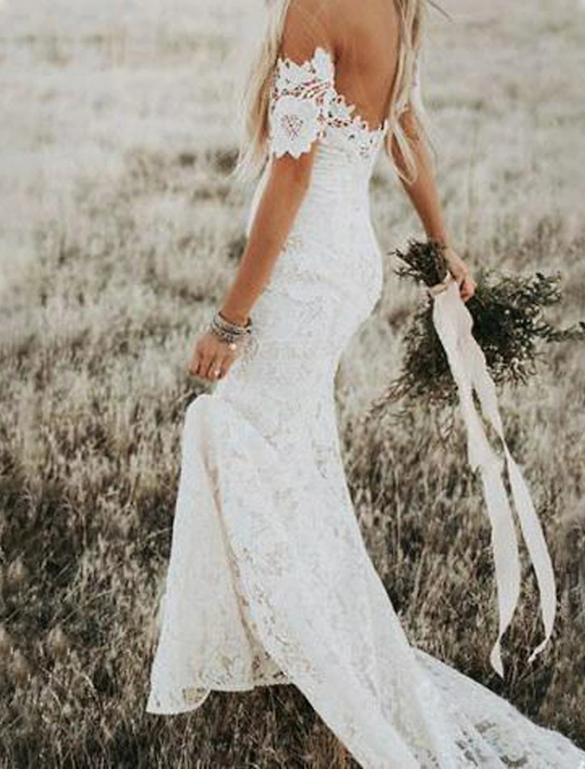 Luolandi Beach Boho Wedding Dresses Mermaid / Trumpet Off Shoulder Cap Sleeve Chapel Train Lace Bridal Gowns With Appliques