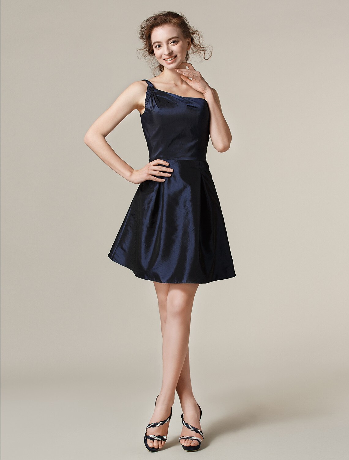 Luolandi A-Line / Princess One Shoulder Short Taffeta Bridesmaid Dress with Pleats pure color