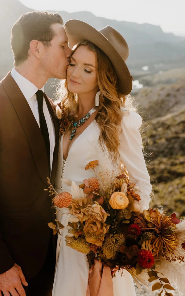 Luolandi A-Line Sleeved Chiffon Wedding Dress with Sweep Train and Slit Sexy