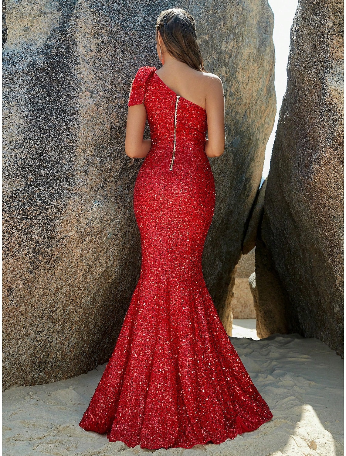 Luolandi Mermaid Trumpet Evening Gown Sparkle Shine Dress Formal Fall Sweep Brush Train Sleeveless One Shoulder