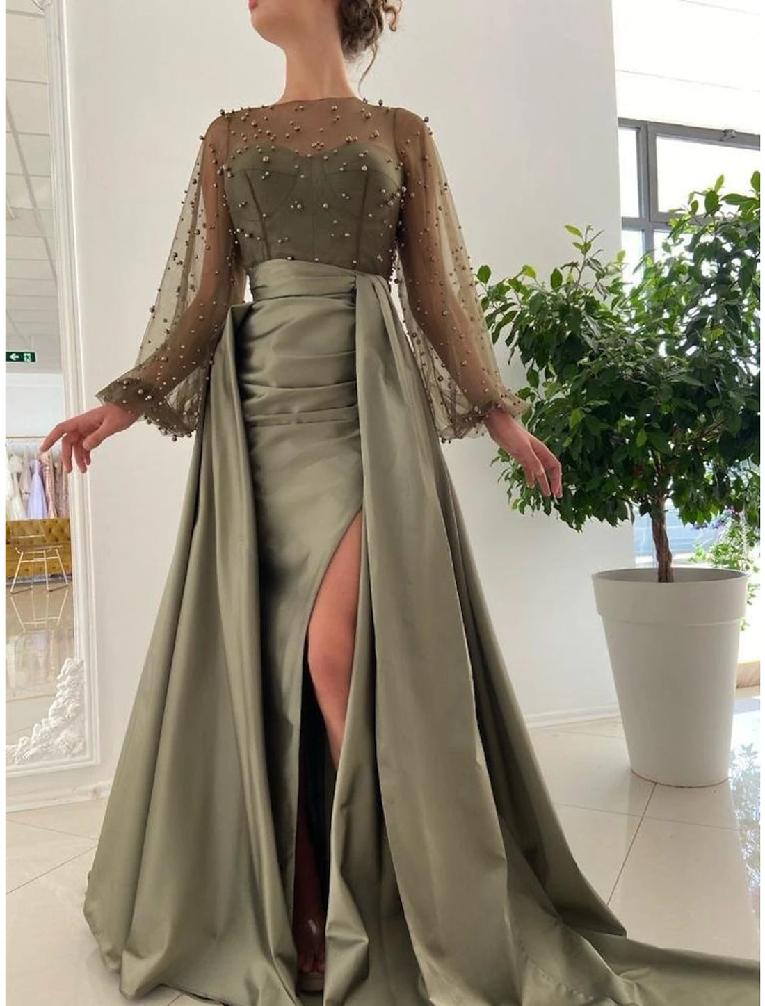 Luolandi Mermaid / Trumpet Evening Gown Sexy Dress Formal Wedding Guest Court Train Long Sleeve Jewel Neck Charmeuse with Pearls Slit