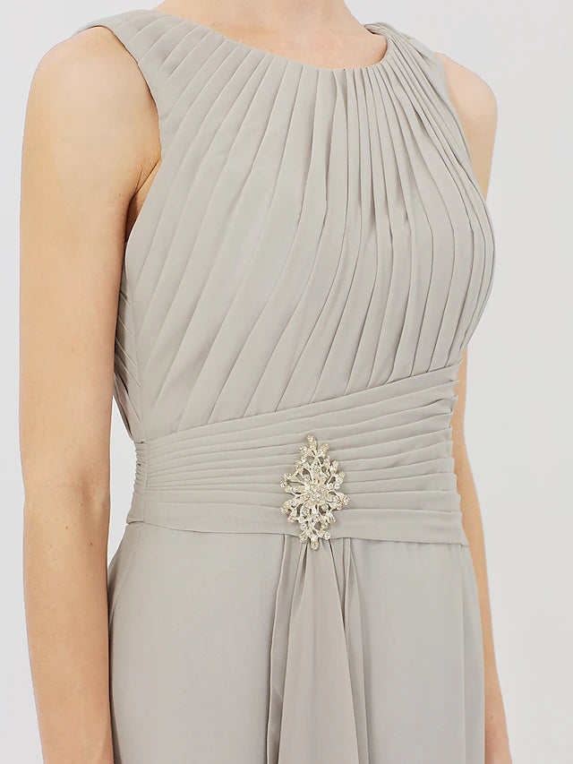 Luolandi Sheath / Column Mother of the Bride Dress Formal Classic & Timeless Elegant & Luxurious Convertible Dress Jewel Neck Knee Length Chiffon 3/4 Length Sleeve with Criss Cross