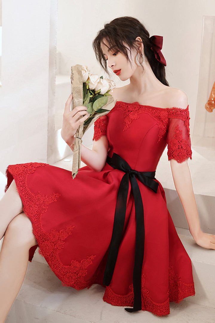 Luolandi Red Satin Lace Short Prom Dresses A-Line Evening Party Dresses Cocktail Dresses