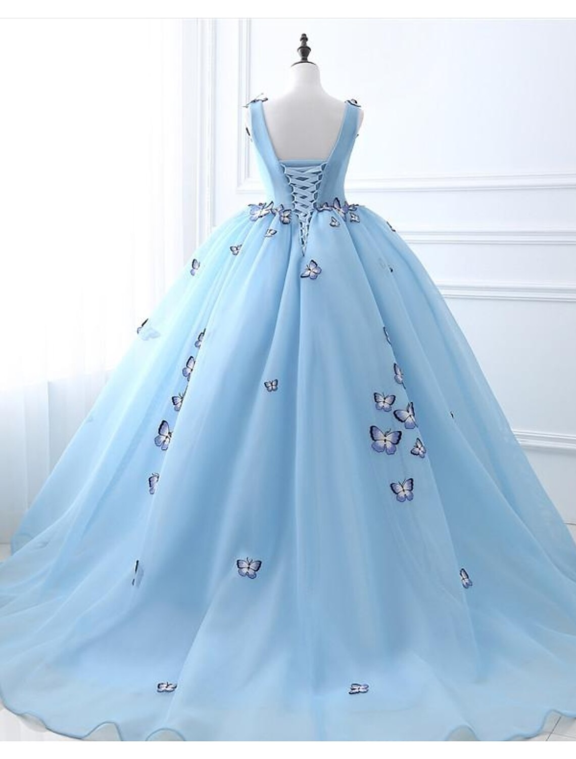 Luolandi Ball Gown Prom Dresses Luxurious Dress Engagement Court Train Sleeveless V Neck Tulle with Pleats