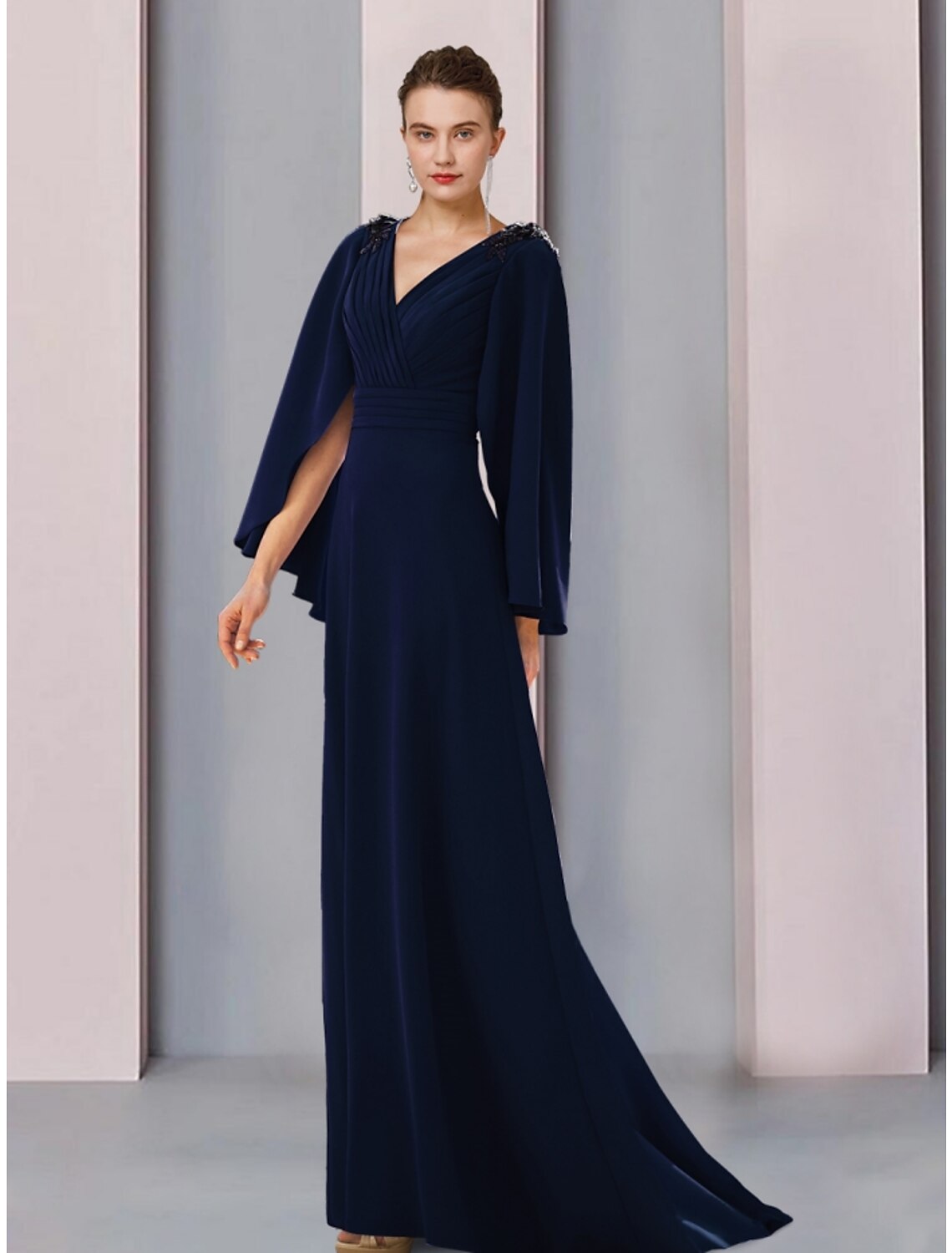 Luolandi A-Line Mother of the Bride Dress Wedding Guest Elegant V Neck Sweep / Brush Train Chiffon Long Sleeve with Sequin Ruching