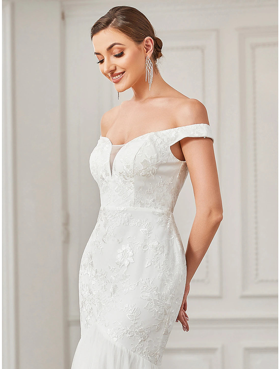 Luolandi Reception Vintage Wedding Dresses A-Line Off Shoulder Cap Sleeve Sweep / Brush Train Lace Bridal Gowns With Lace