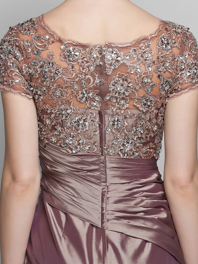 Luolandi Mermaid / Trumpet Mother of the Bride Dress Scoop Neck Sweep / Brush Train Taffeta Beaded Lace Short Sleeve