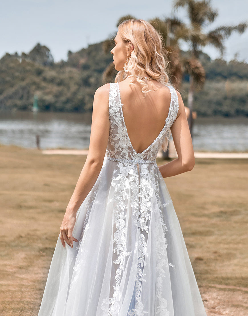 Luolandi A Line Tulle Ivory Wedding Dress with Appliques V-neck Open Back Sexy