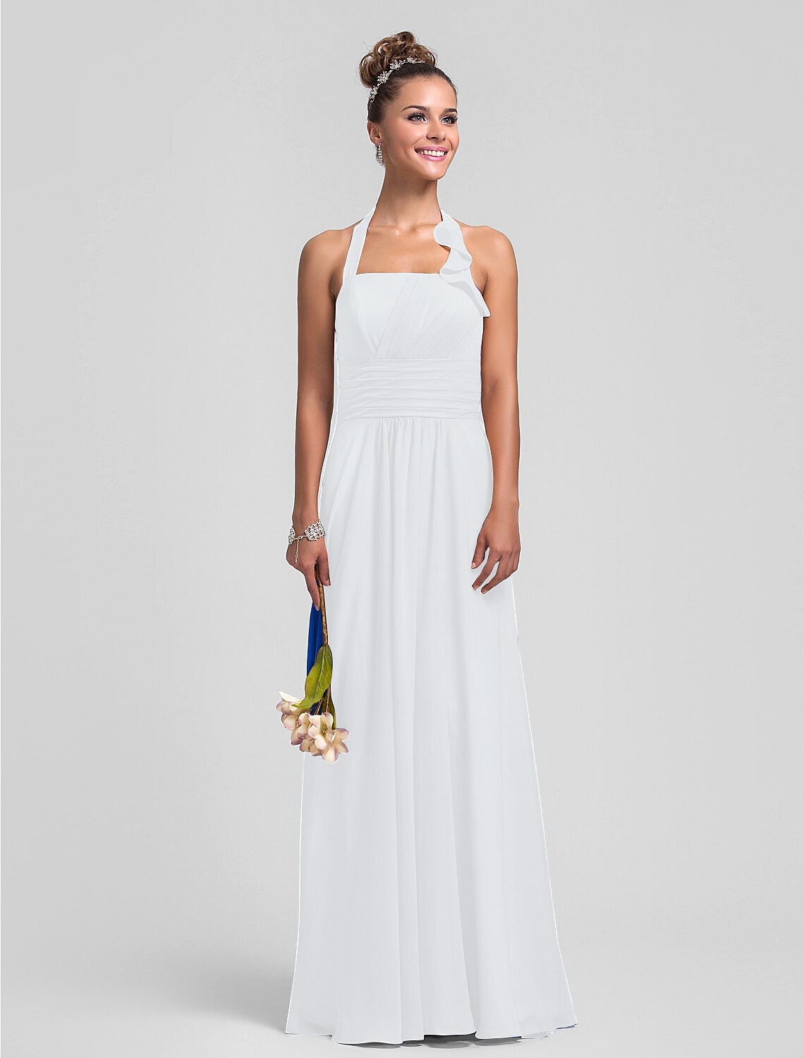 Luolandi Sheath / Column Bridesmaid Dress Halter Neck Sleeveless Floor Length Chiffon with Pleats / Ruched