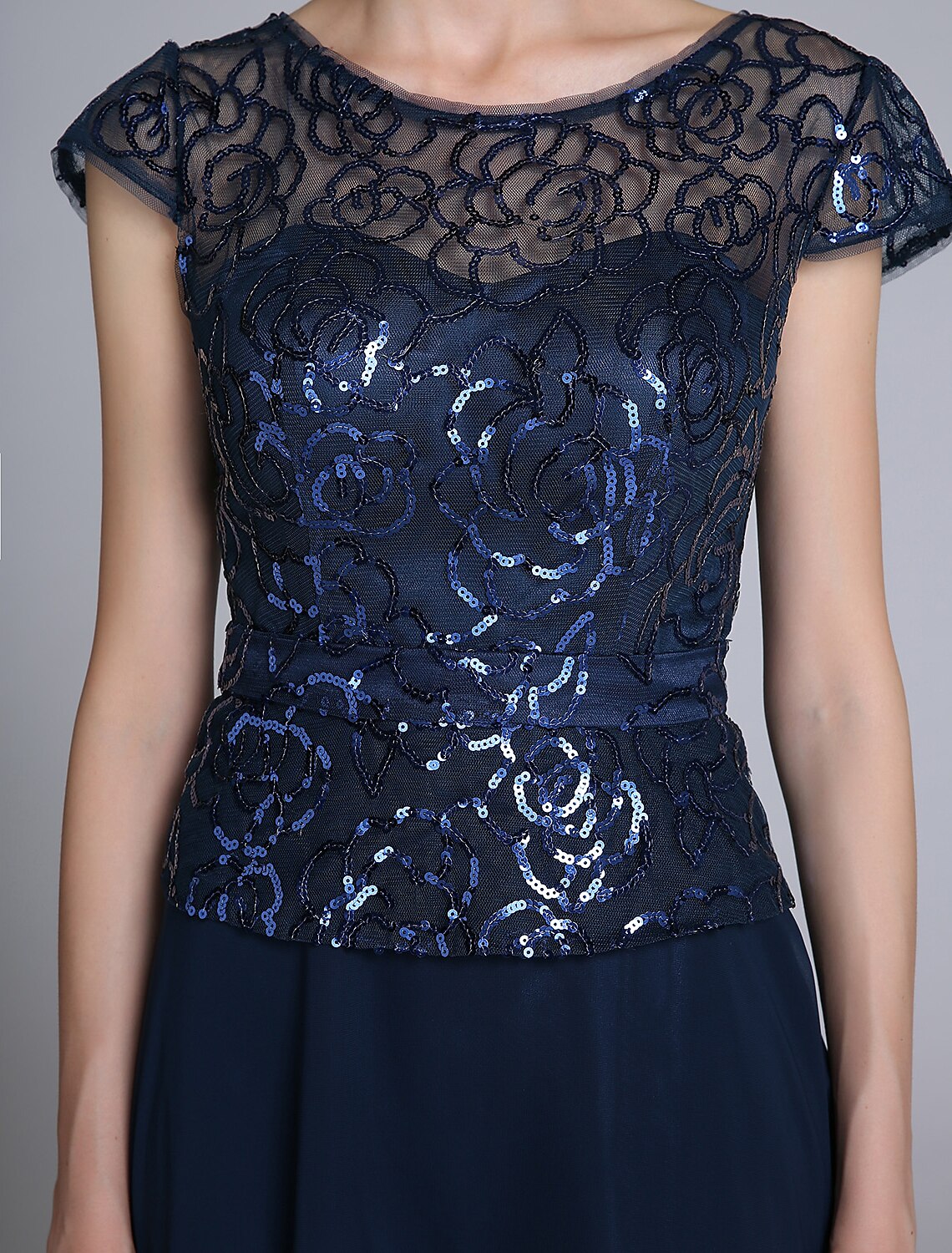 Luolandi Sheath / Column Mother of the Bride Dress Sparkle & Shine Scoop Neck Floor Length Chiffon Short Sleeve