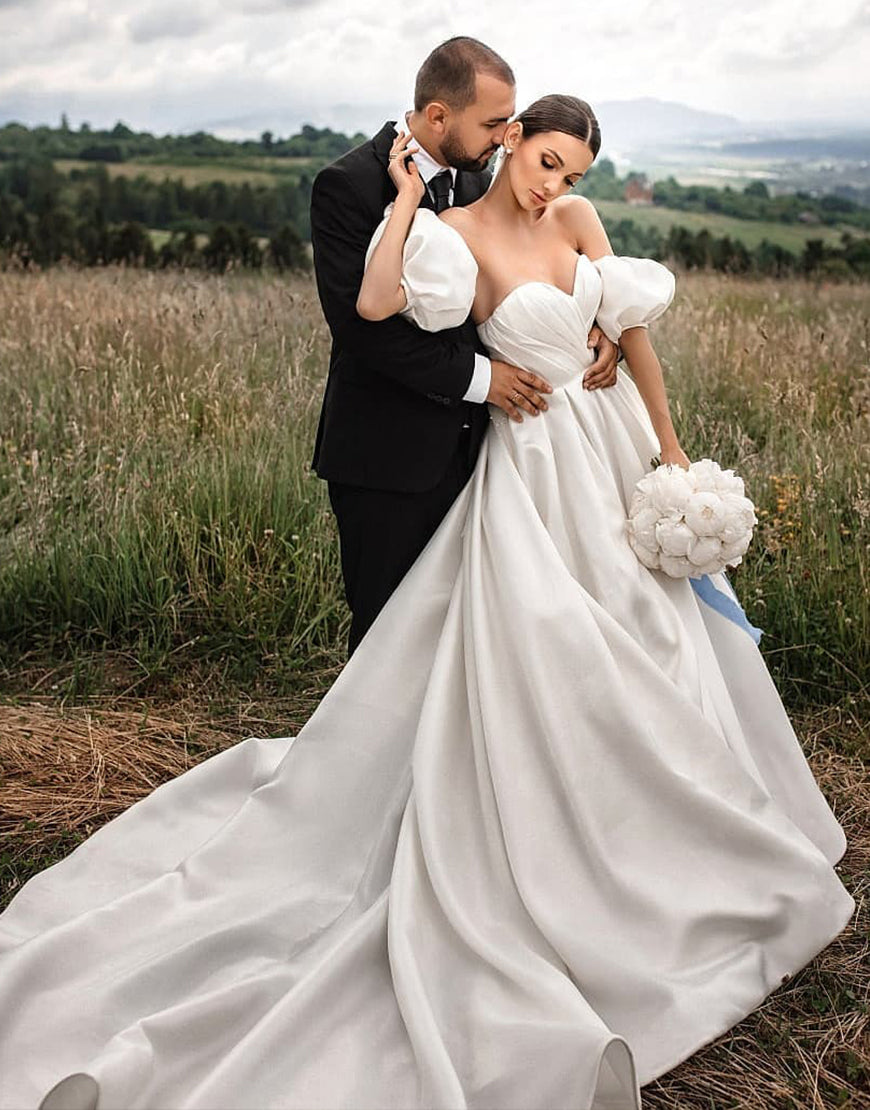 Luolandi Sweetheart Satin Wedding Dress Off Shoulder With Short Sleeve Sexy