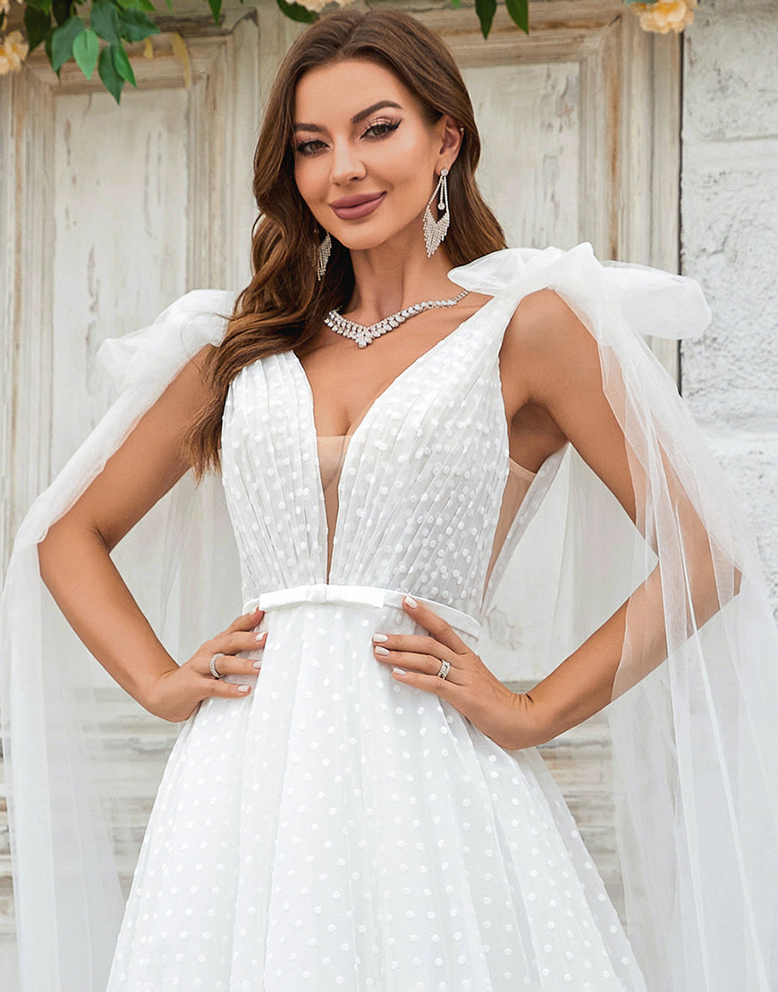 Luolandi Ivory Detachable Watteau Train Tulle Wedding Dress V-neck Sexy