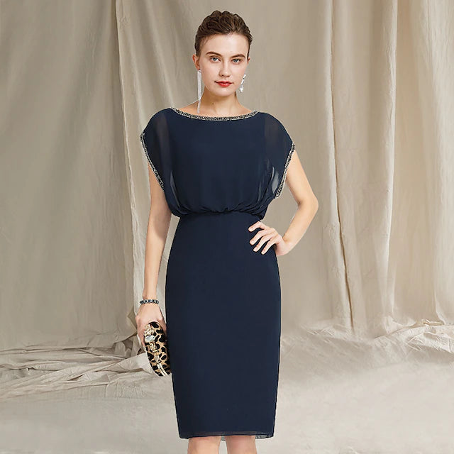 Luolandi Sheath / Column Mother of the Bride Dress Plus Size Elegant Jewel Neck Knee Length Chiffon Cap Sleeve