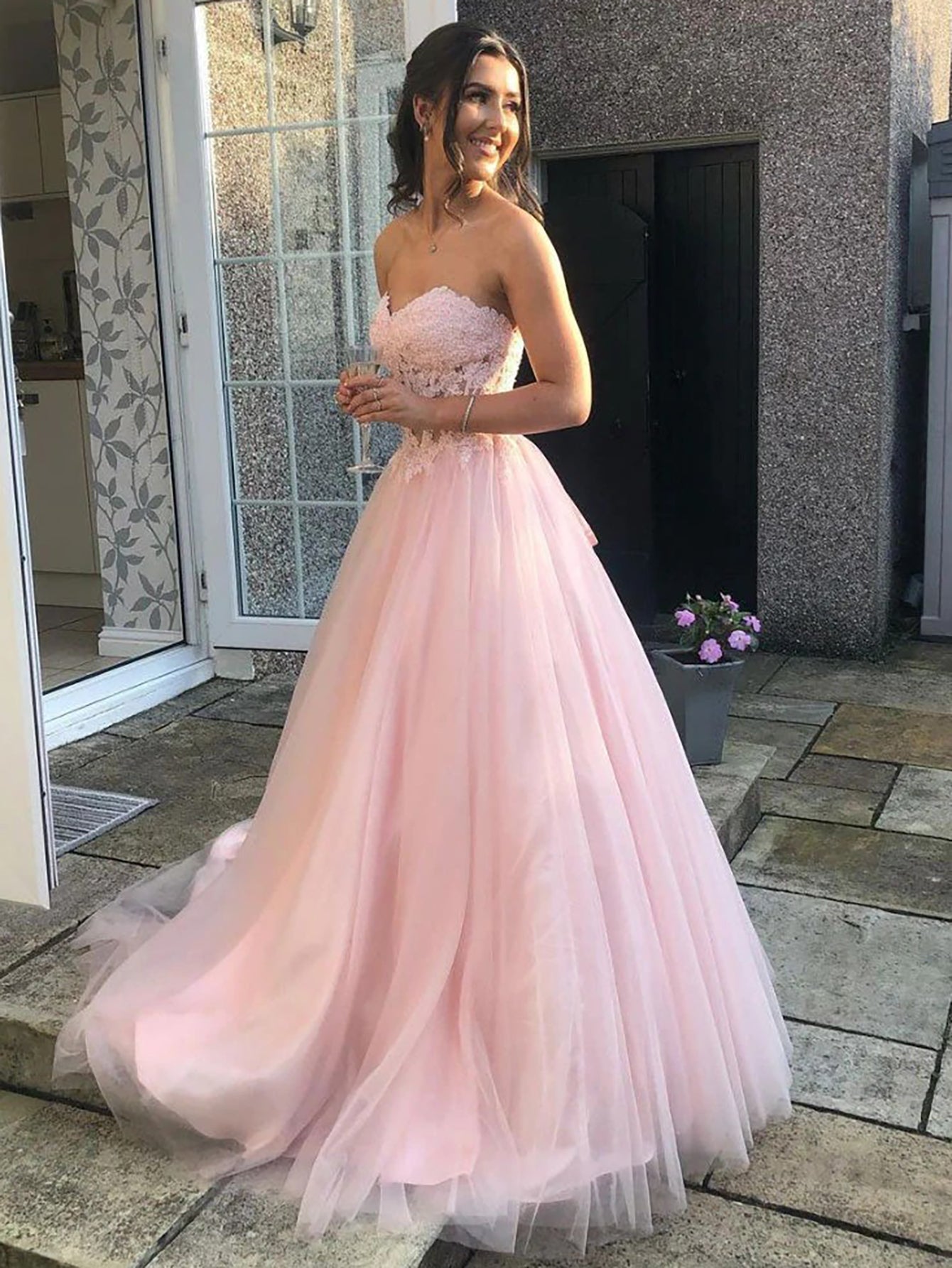Luolandi Light Pink Tulle Sweetheart Long Prom Dress With Appliques Off Shoulder