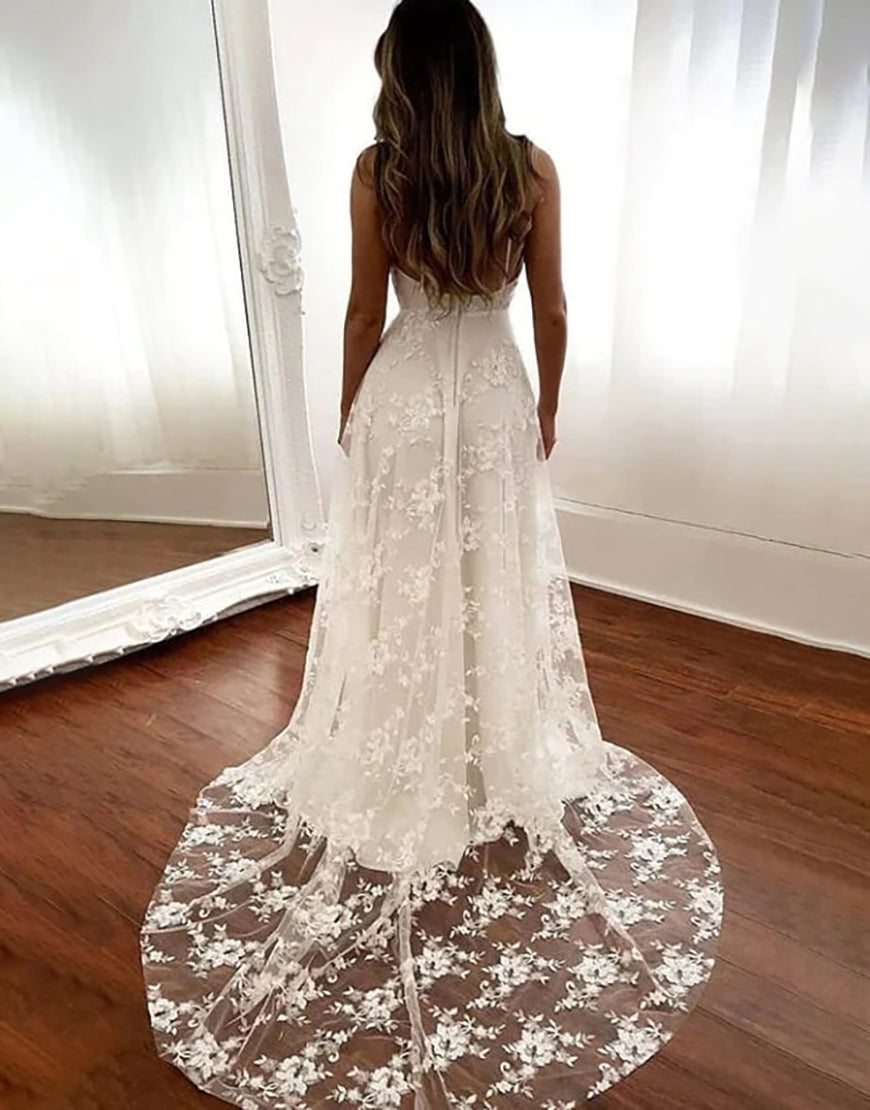 Luolandi Elegant Beach A Line Spaghetti Straps Lace Open Back Long Wedding Dress With Slit