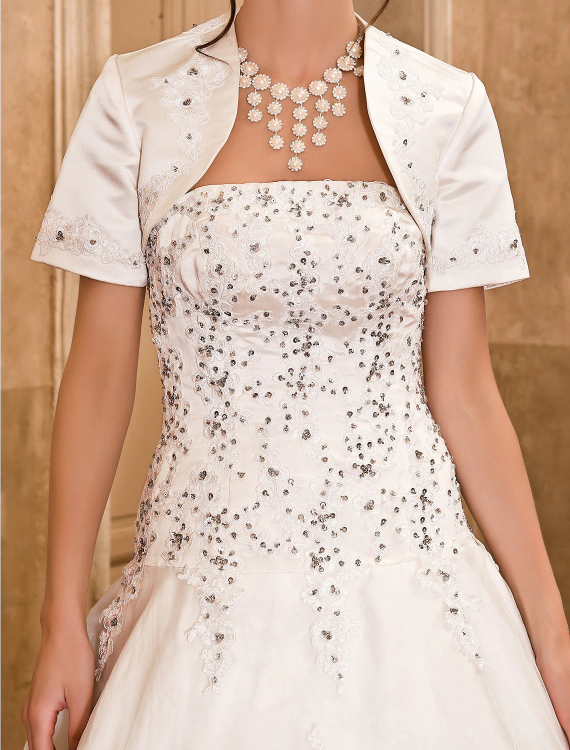 Luolandi Hall Wedding Dresses Ball Gown Strapless Short Sleeve Floor Length Satin Bridal Gowns With Beading