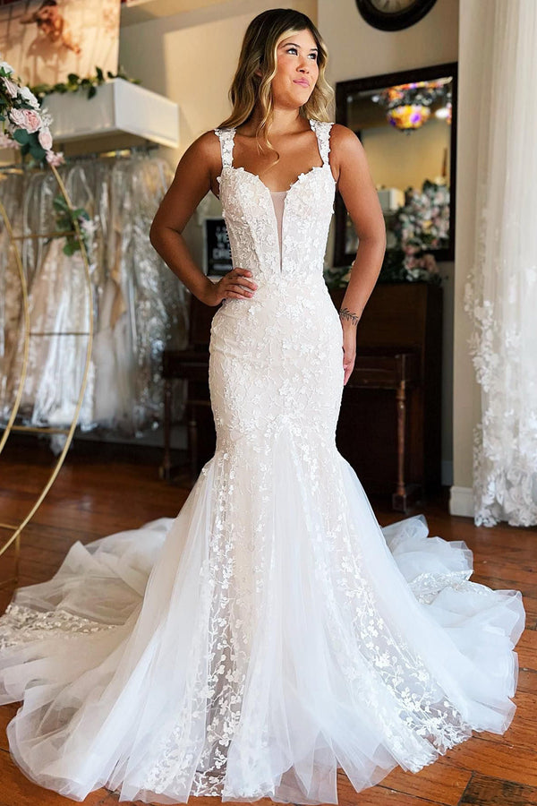 Luolandi Mermaid Lace Sweep Train Long Wedding Dress with Appliques Beautiful