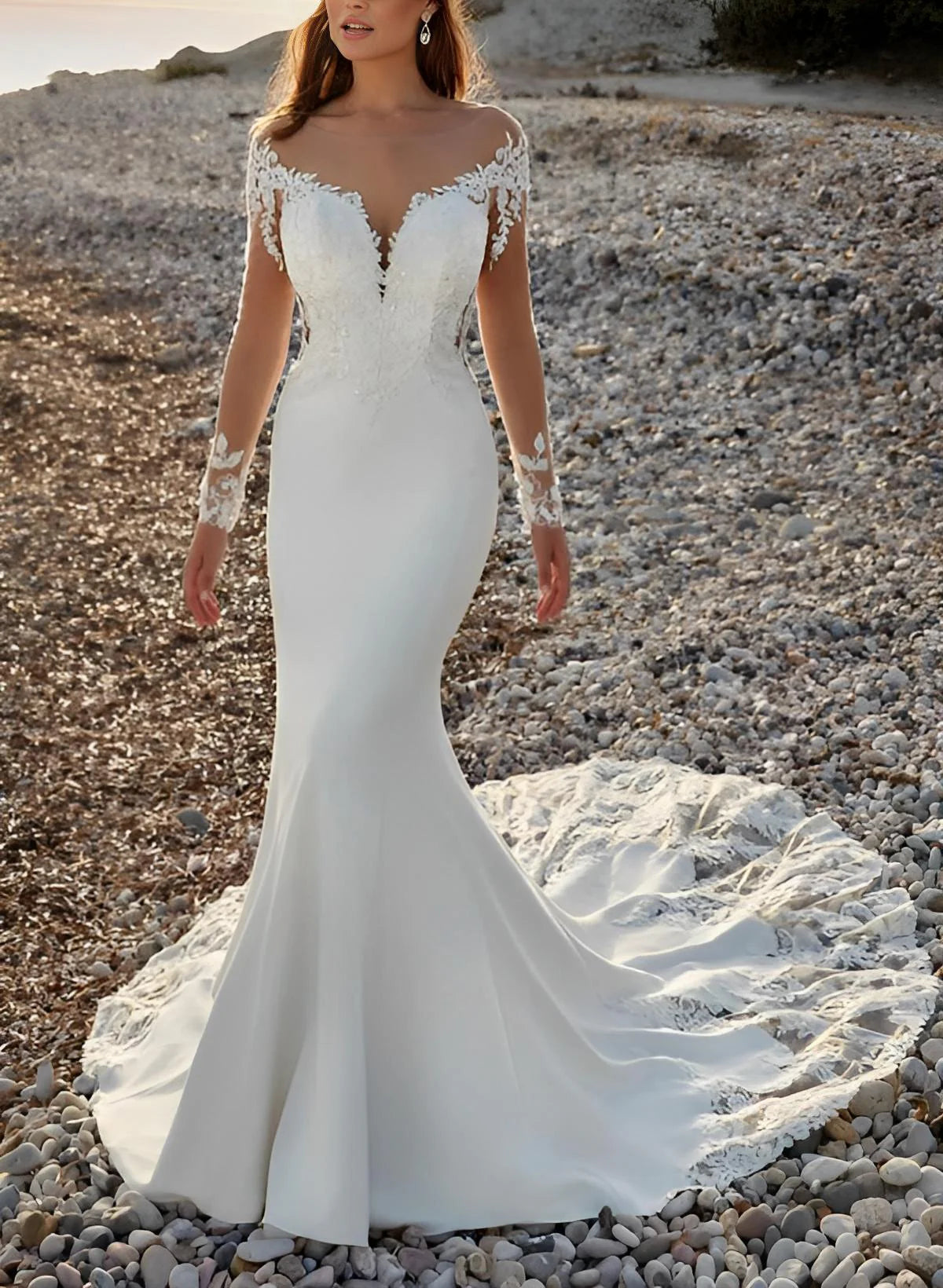 Luolandi Long Sleeves Court Train Lace/ Satin Wedding Dresses With Appliques Lace Elegant