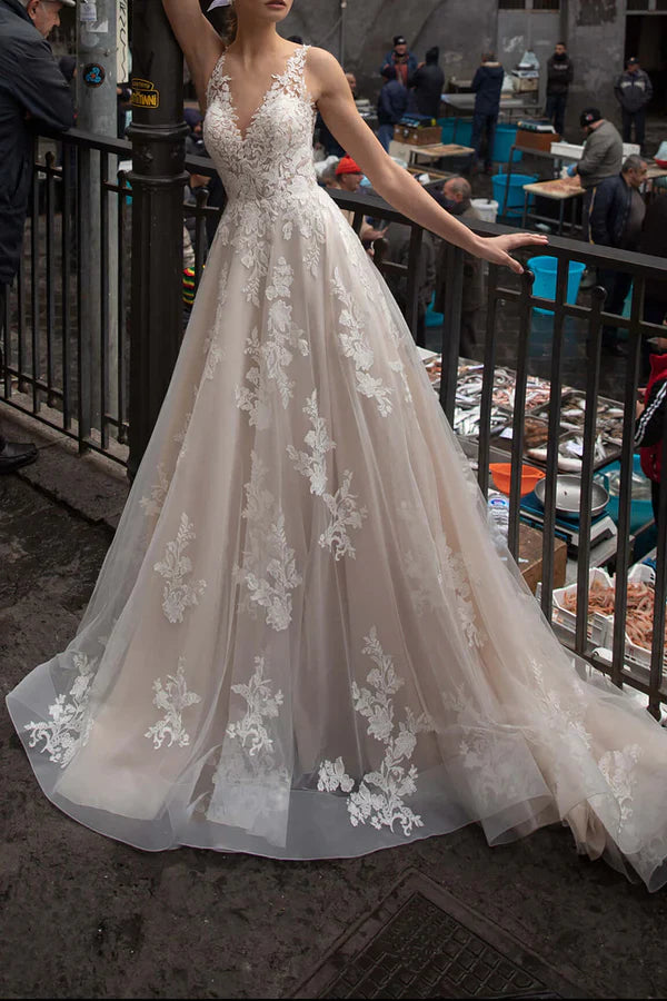 Luolandi A-line V-neck lace decal romantic princess wedding dress Beautiful