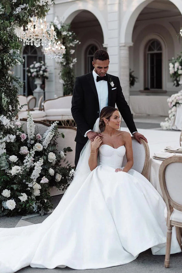 Luolandi Fashion Ball Gown Sweetheart Strapless Long Wedding Dresses Simple Bridal Gown