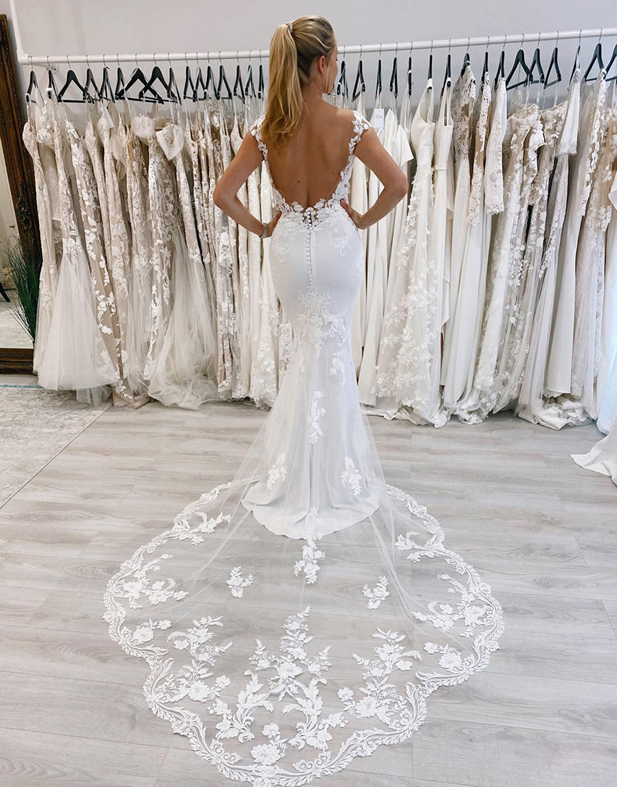 Luolandi Mermaid Deep V-Neck Long Wedding Dress with Lace Beautiful