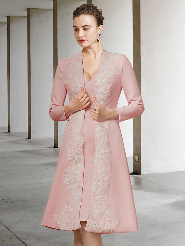 Luolandi Mother of the Bride Dress Elegant V Neck Knee Length Fabric Half Sleeve with Appliques Dusty Rose