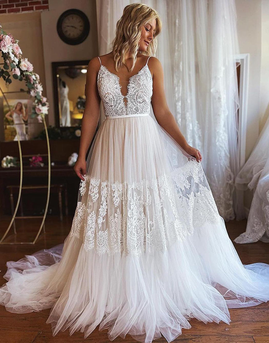 Luolandi Ivory Boho A-Line Tulle Wedding Dress with Lace Beautiful