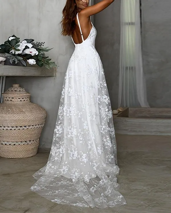 Luolandi Elegant Beach A Line Spaghetti Straps Lace Open Back Long Wedding Dress With Slit