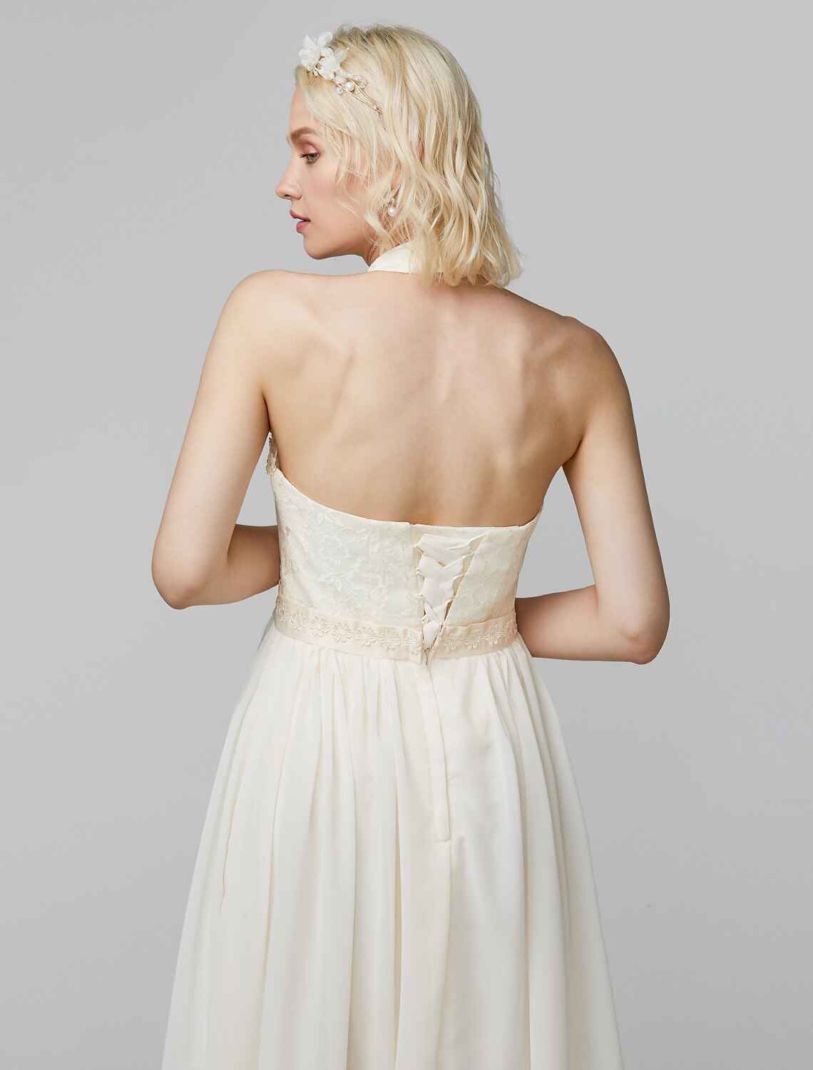 Luolandi Sheath / Column High Neck Floor Length Chiffon / Lace Bodice Bridesmaid Dress with Sash / Ribbon