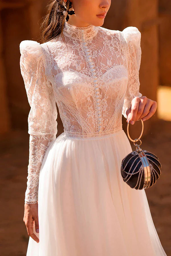 Luolandi A Line Muslim high necked lace long sleeved retro wedding dress Beautiful