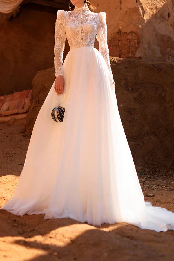 Luolandi A Line Muslim high necked lace long sleeved retro wedding dress Beautiful