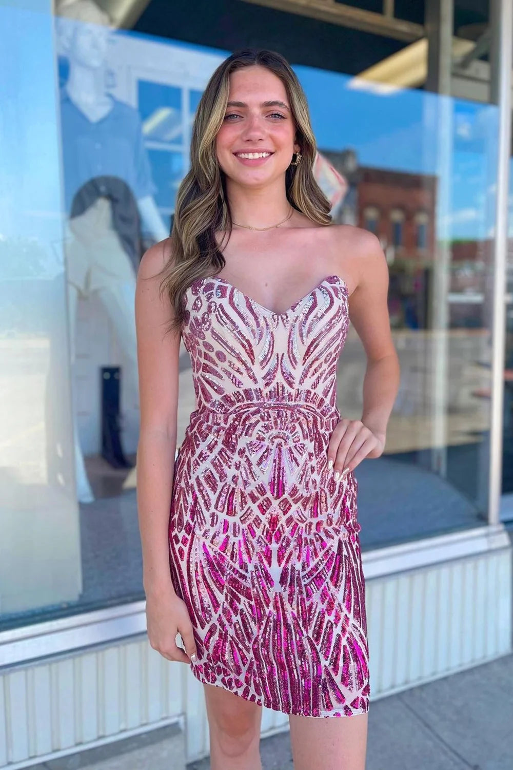 Luolandi Charming Sequins Sheath Strapless Homecoming Dress Sexy Prom Dress Short Graduation Dress