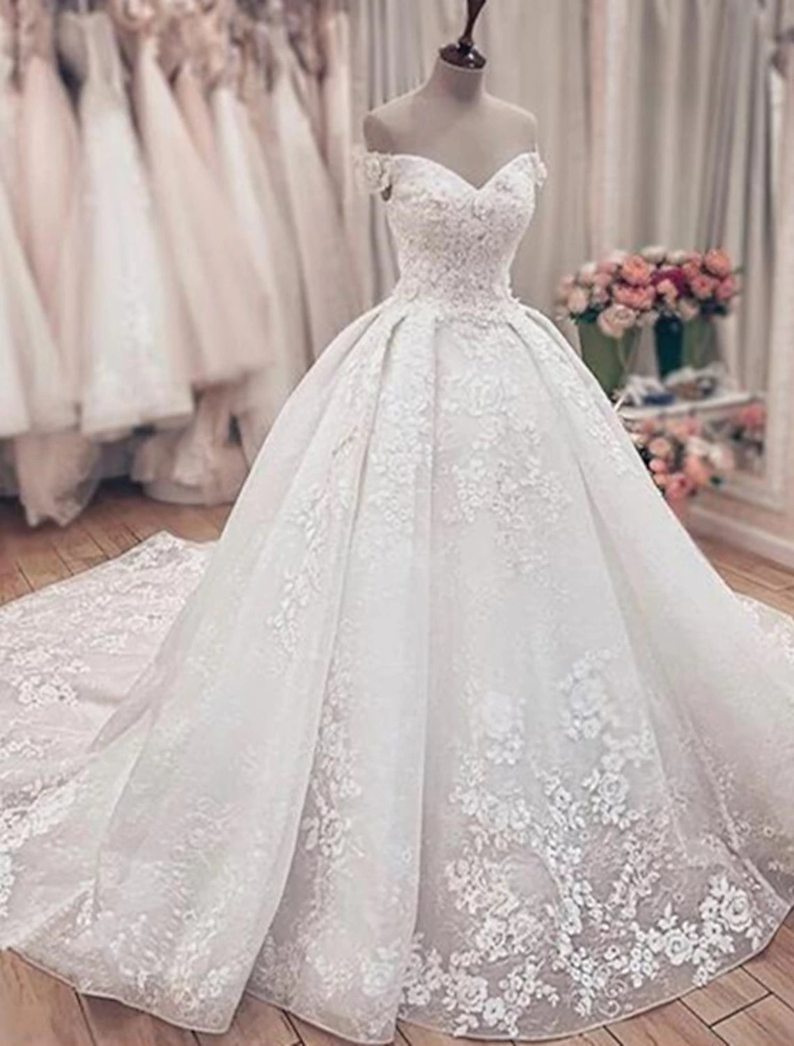 Luolandi Engagement Formal Wedding Dresses Ball Gown Off Shoulder Cap Sleeve Chapel Train Lace Bridal Gowns