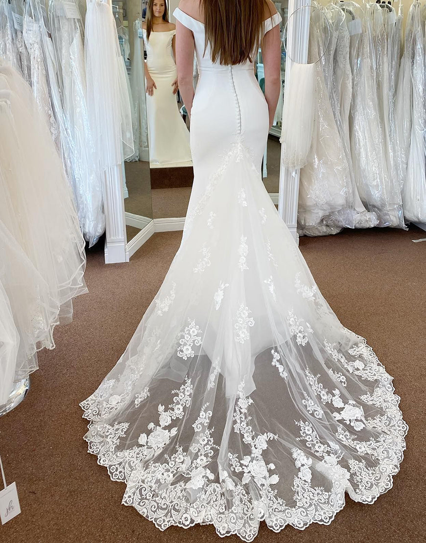 Luolandi Off the Shoulder Long Mermaid Wedding Dress with Lace Beautiful