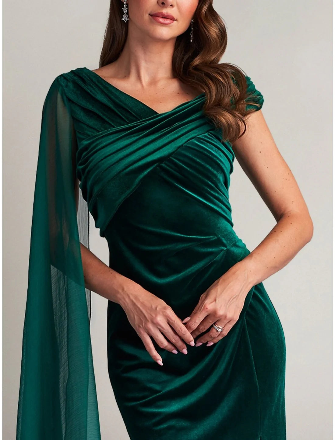 Luolandi A-Line Evening Gown Elegant Dress Formal Court Train Sleeveless V Neck Velvet with Ruched Slit Dark Green