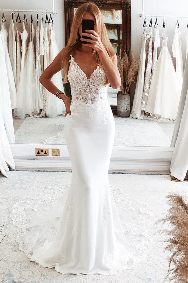 Luolandi Mermaid Lace Backless Long Wedding Dress with Button Beautiful Bridal Gown