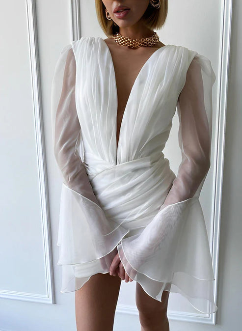 Luolandi Sheath V-Neck Long Sleeves Short Mini Tulle Little Wedding Dresses Sexy